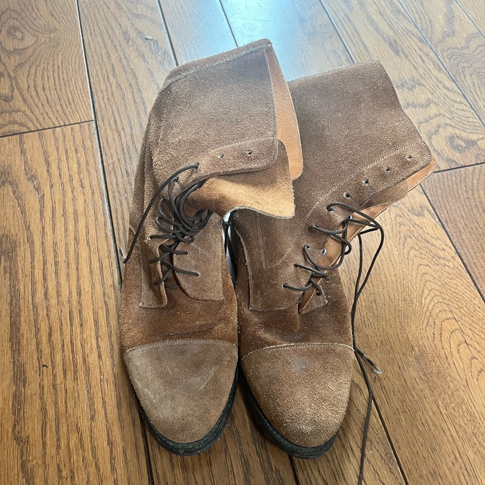 The Effingham Brown Suede Womens Size 8.5 Combat Ankle Boots Lace Up